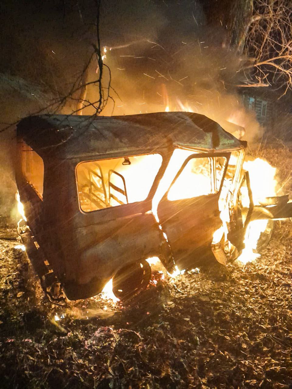 В Устьянском округе в горящем автомобиле погиб водитель В Устьянском округе в горящем автомобиле погиб водитель