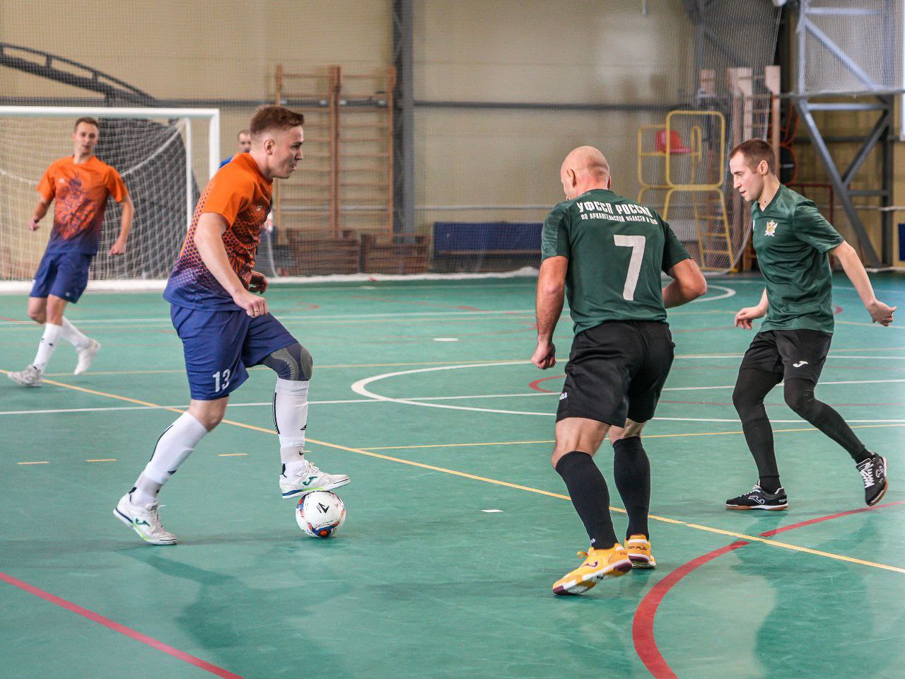 Команда регионального МЧС России заняла второе место в турнире по мини-футболу Команда регионального МЧС России заняла второе место в турнире по мини-футболу