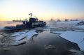 С 20 ноября пассажиров на острова начнут доставлять буксиры – на реке начался ледостав