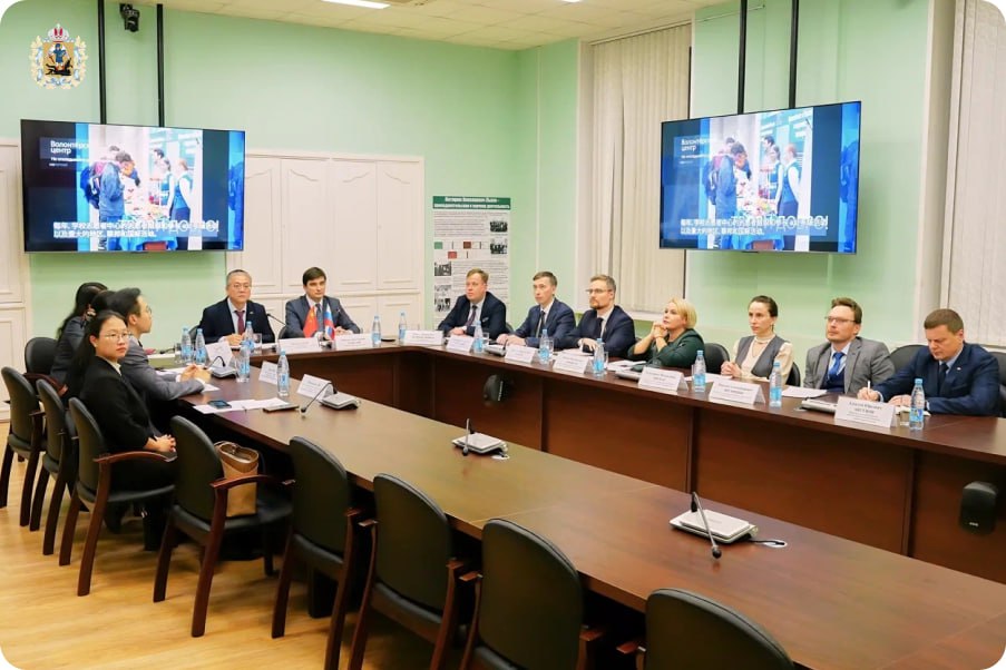 Представители Китая готовы принимать участие в работе лабораторий и научных центров кампуса «Арктическая звезда» Представители Китая готовы принимать участие в работе лабораторий и научных центров кампуса «Арктическая звезда»