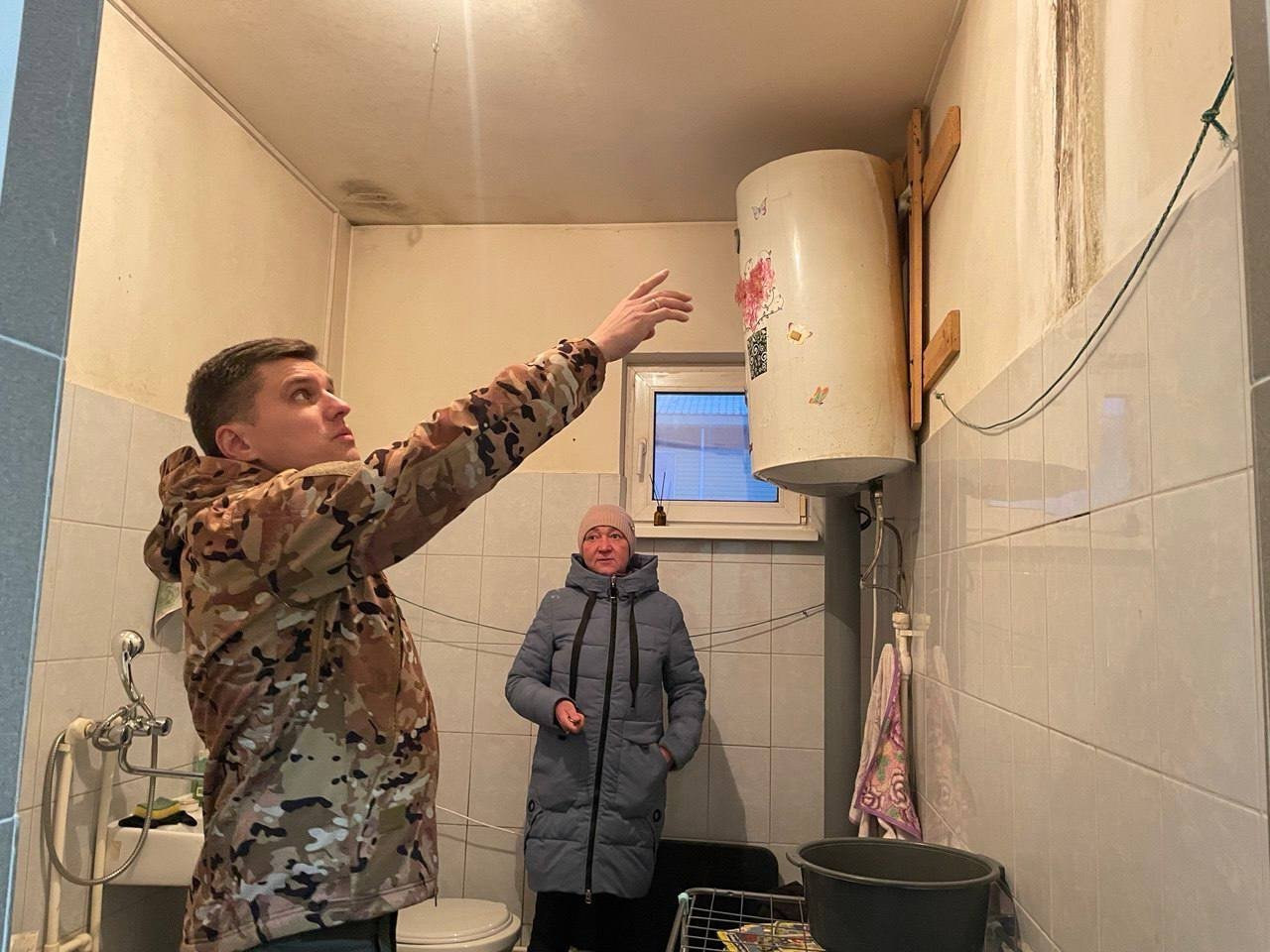 Жители дома №10 на ул. Радужной в Коноше возмущены бездействием своей управляющей компании! Жители дома №10 на ул. Радужной в Коноше возмущены бездействием своей управляющей компании!