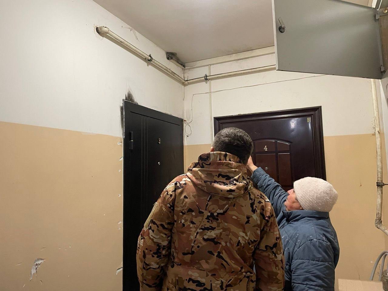 Жители дома №10 на ул. Радужной в Коноше возмущены бездействием своей управляющей компании! Жители дома №10 на ул. Радужной в Коноше возмущены бездействием своей управляющей компании!