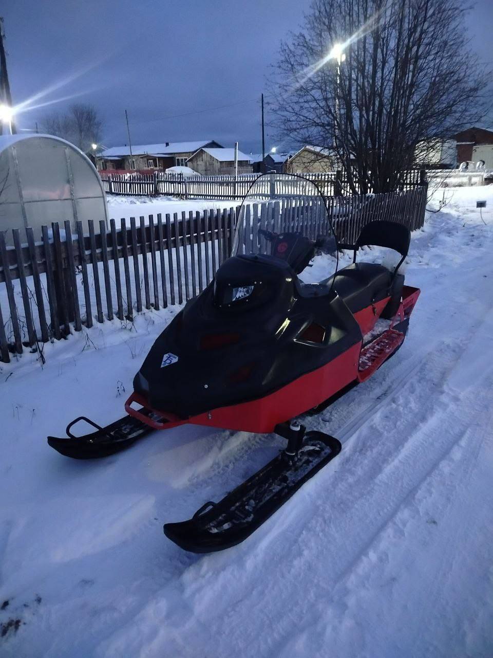 19 ноября в ОМВД России "Пинежский" поступило сообщение от неравнодушного жителя п. Ясный, который сообщил о том, что в п. Ясный ездит снегоход водитель которого находится в состоянии опьянения