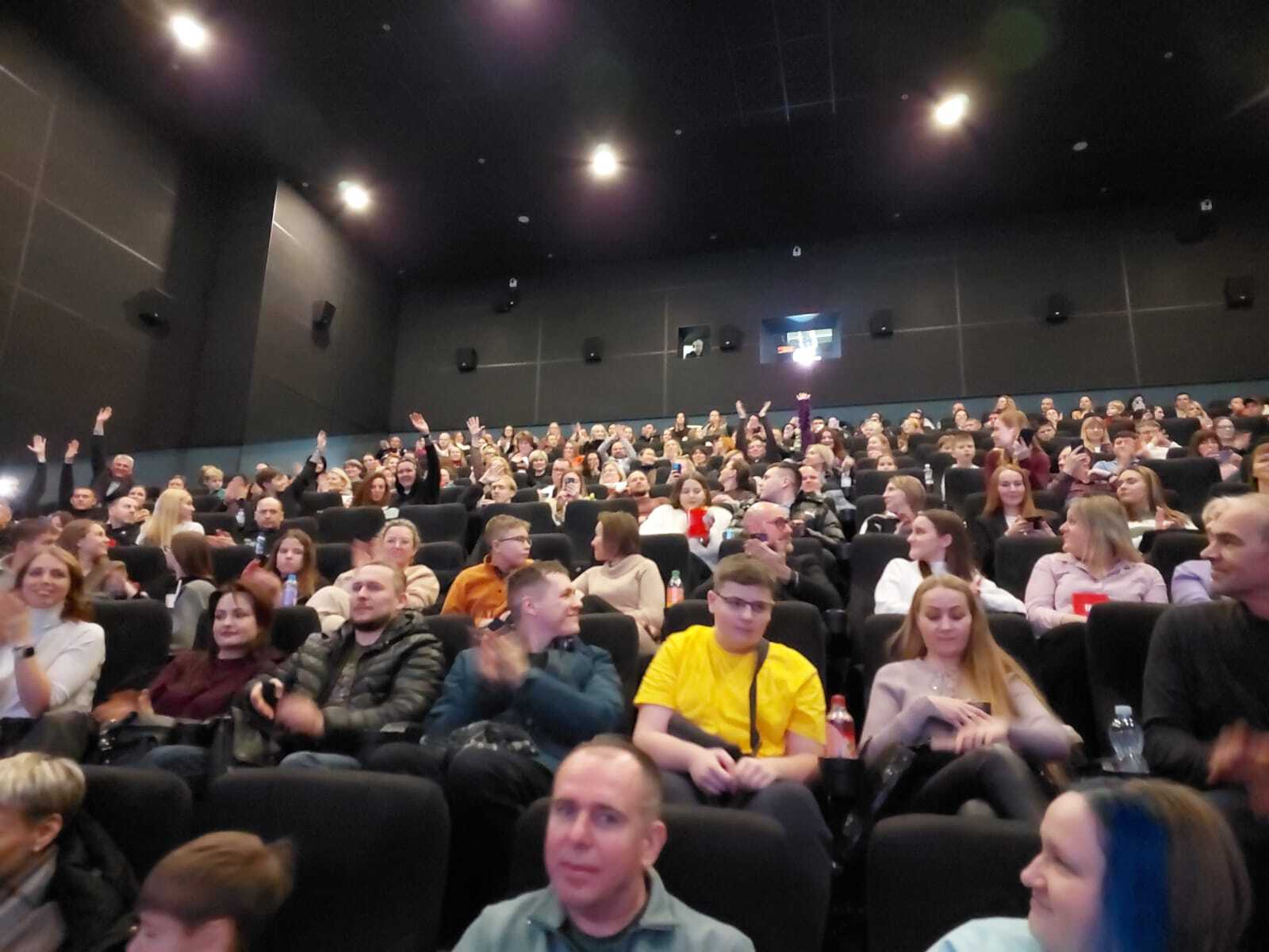 В кинотеатре "Мираж Синема" прошёл предпремьерный показ комедии «По-братски»! В кинотеатре "Мираж Синема" прошёл предпремьерный показ комедии «По-братски»!