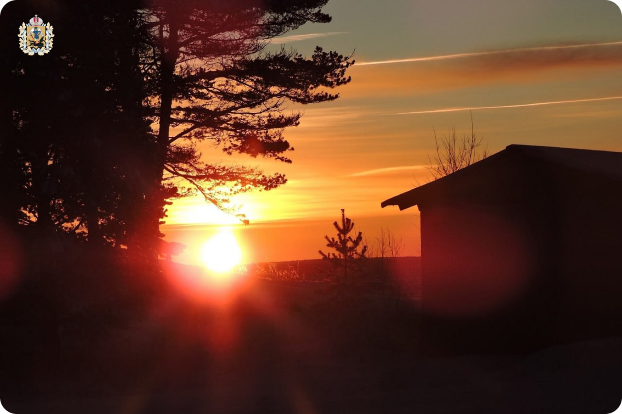 Делимся с вами сказочным и уже почти зимним пейзажем с берегов Лекшмозера в Каргопольском округе Делимся с вами сказочным и уже почти зимним пейзажем с берегов Лекшмозера в Каргопольском округе