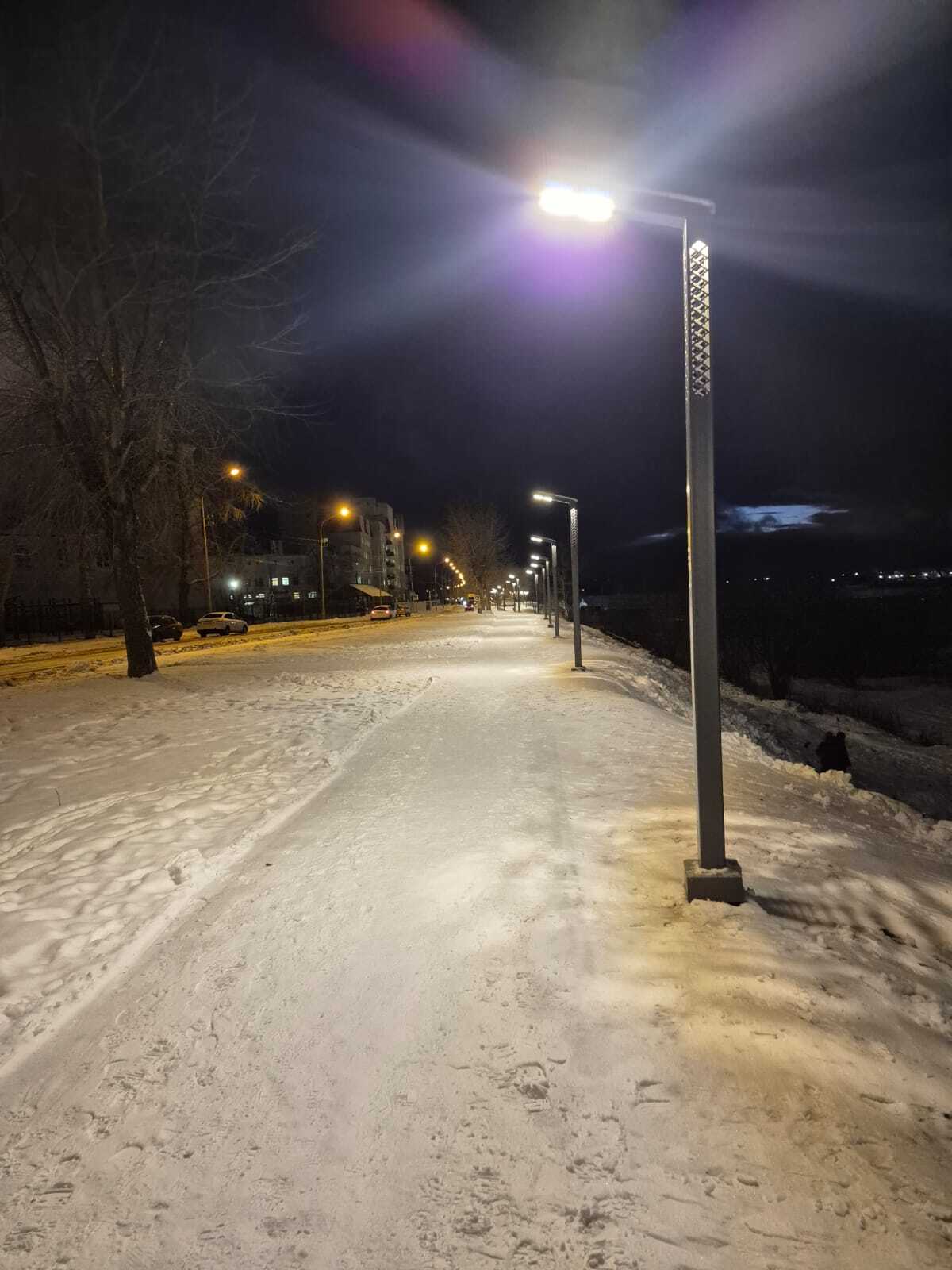 Да будет свет! На набережной от Гагарина до ЛВЗ зажглись фонари Да будет свет! На набережной от Гагарина до ЛВЗ зажглись фонари
