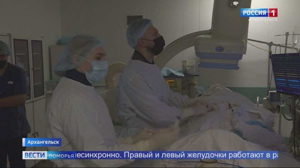 Впервые архангельские хирурги провели операции по имплантации трёхкамерного кардиостимулятора