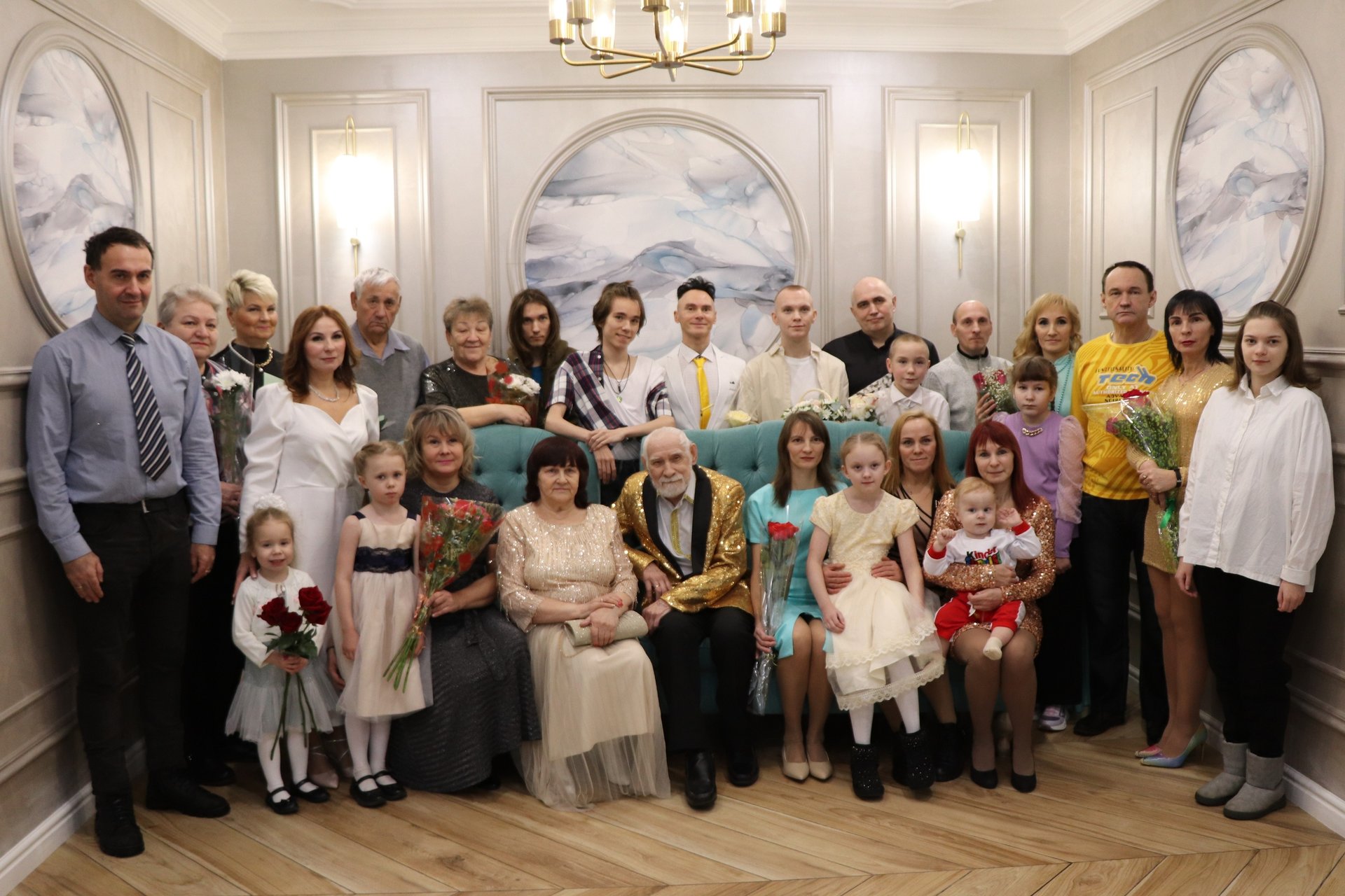 Семья Соловьёвых отметила золотую свадьбу Семья Соловьёвых отметила золотую свадьбу