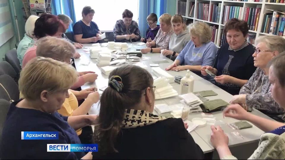 Пока одни пекут пирожки и вяжут варежки, другие делают сухие души для наших бойцов