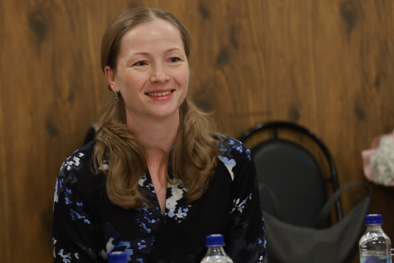 В канун Дня матери мы собрались за одним столом с активными участницами общественной организации «Приемная семья» В канун Дня матери мы собрались за одним столом с активными участницами общественной организации «Приемная семья»