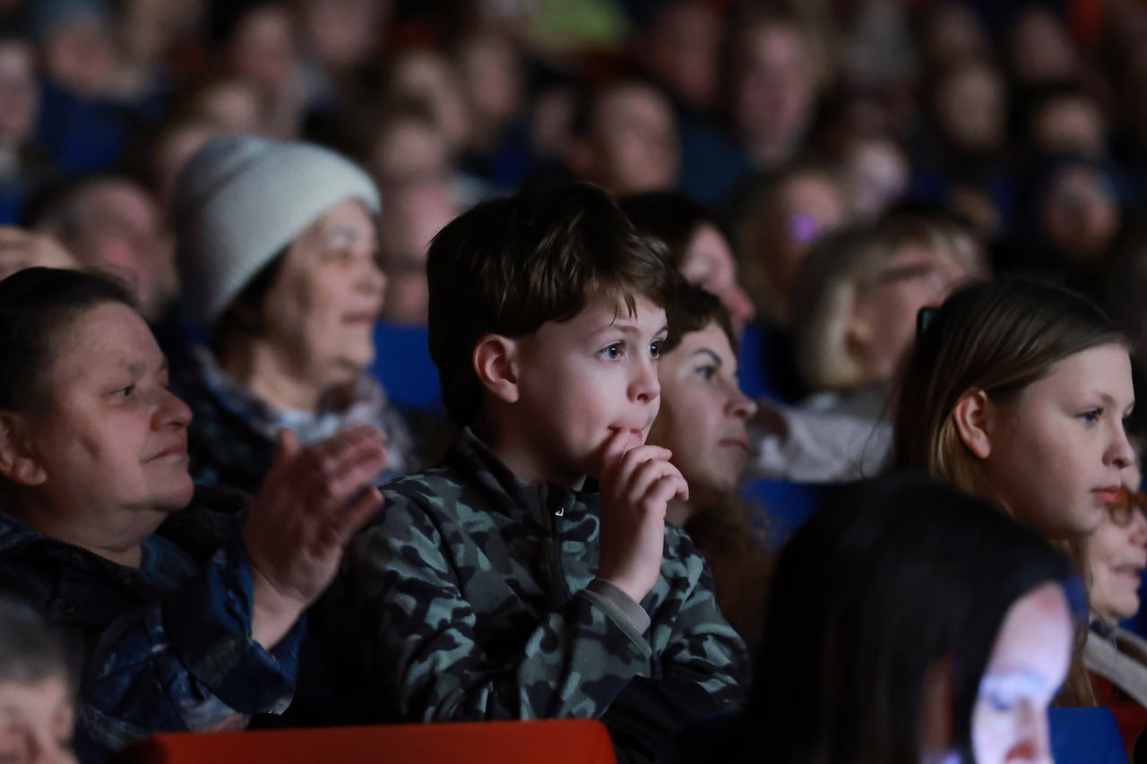 Благодарю организаторов показа фильма «Мятный пряник» Благодарю организаторов показа фильма «Мятный пряник»