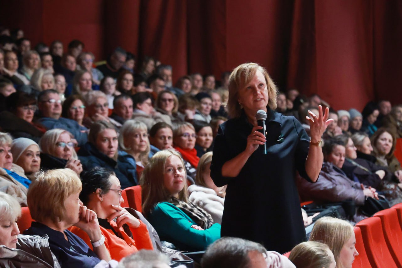 Благодарю организаторов показа фильма «Мятный пряник» Благодарю организаторов показа фильма «Мятный пряник»