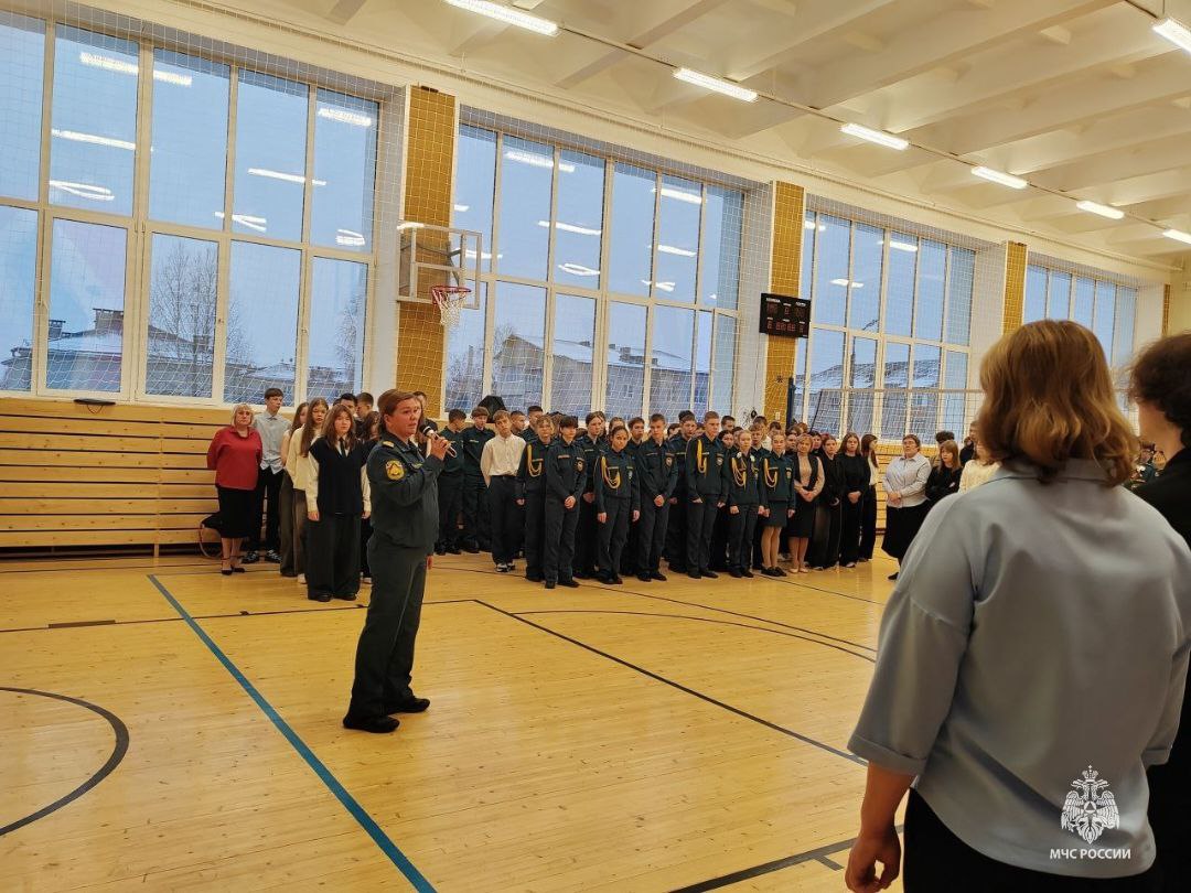 Как сотрудники МЧС России зажигают интерес у подрастающего поколения Как сотрудники МЧС России зажигают интерес у подрастающего поколения
