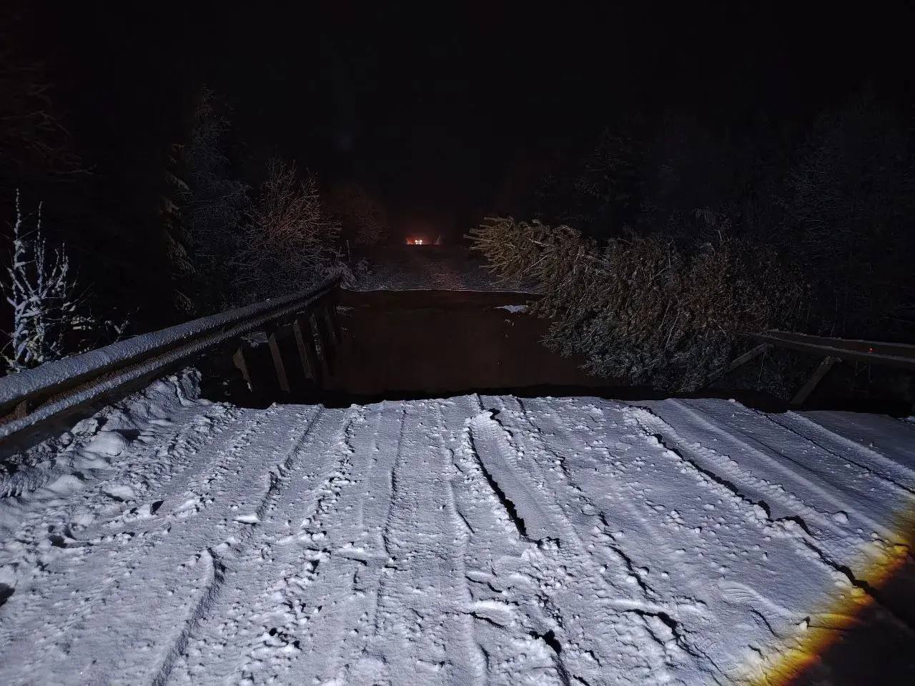 На дороге Архангельск – Онега ведутся восстановительные работы на поврежденном участке