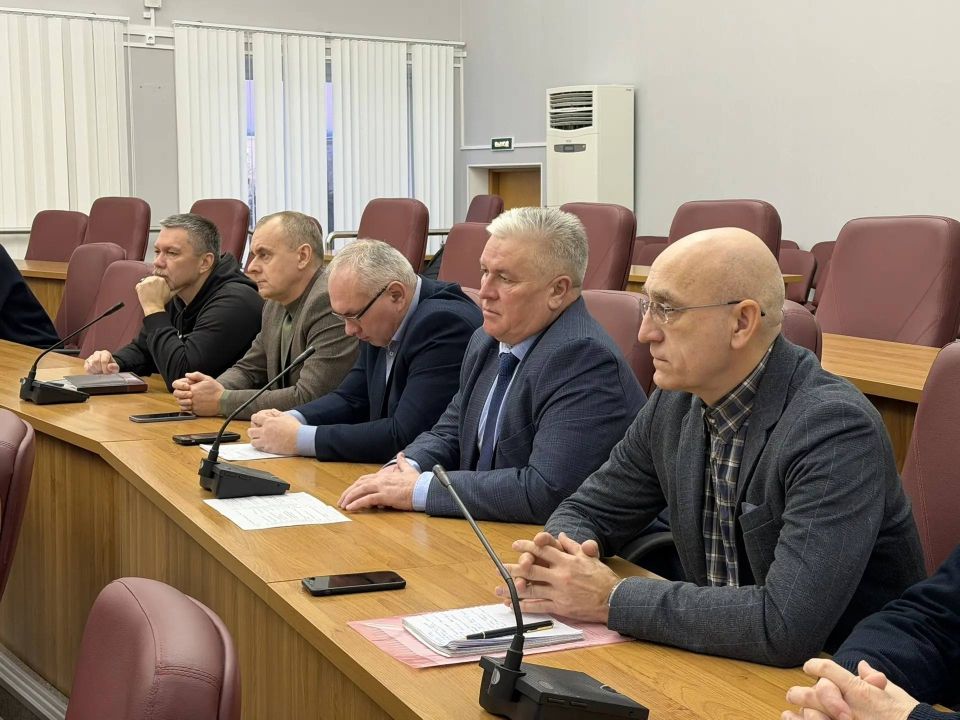 Игорь Арсентьев: На еженедельной планёрке с ресурсоснабжающими организациями, управляющими компаниями и подрядчиками обсудили актуальные на сегодняшний день вопросы Игорь Арсентьев: На еженедельной планёрке с ресурсоснабжающими организациями, управляющими компаниями и подрядчиками обсудили актуальные на сегодняшний день вопросы