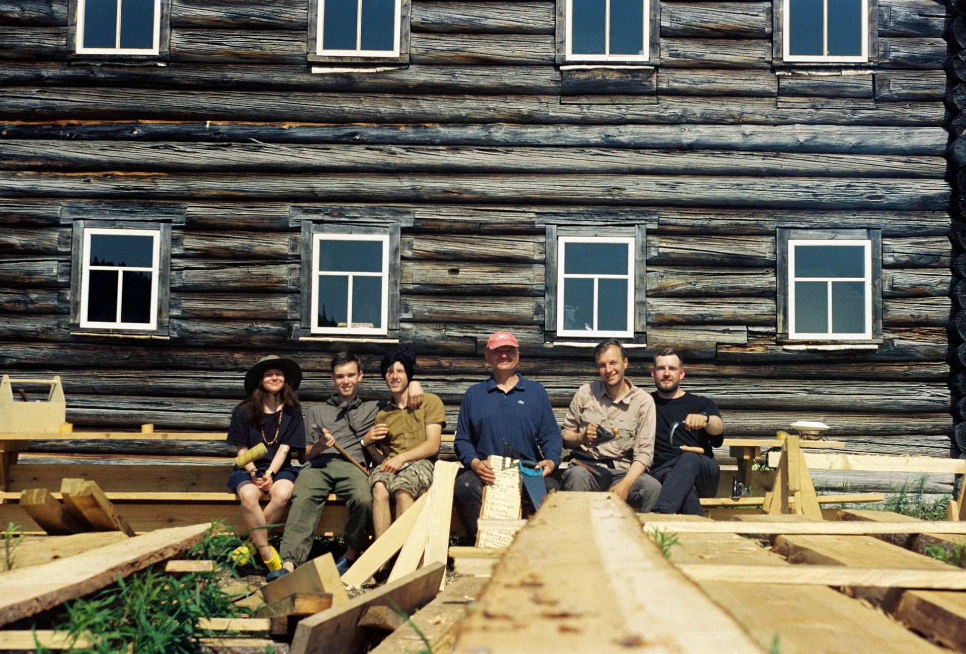 На верфи Товарищества поморского судостроения состоится презентация проекта «Пора топора» — летней плотницкой школы в Кенозерском национальном парке На верфи Товарищества поморского судостроения состоится презентация проекта «Пора топора» — летней плотницкой школы в Кенозерском национальном парке