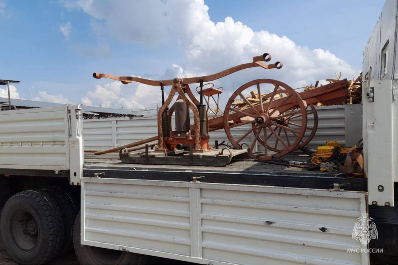 В Архангельске на пожарно-технической выставке появился трубный ход 1903 года В Архангельске на пожарно-технической выставке появился трубный ход 1903 года