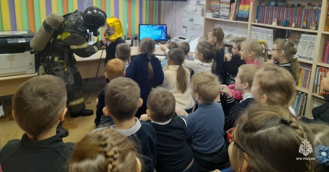 Учим детей пожарной безопасности Учим детей пожарной безопасности