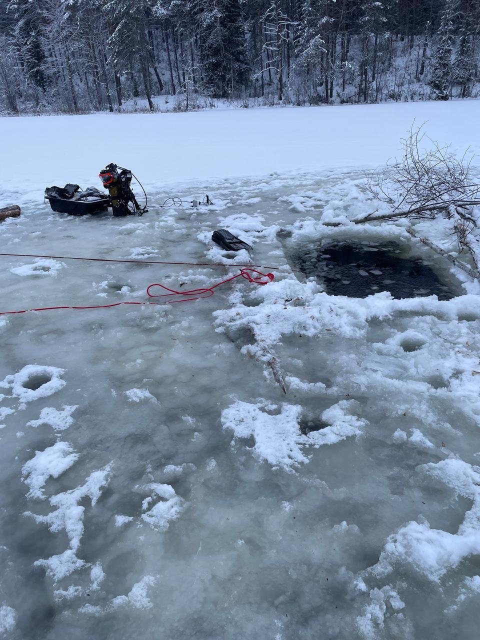 Водолазы Центра гражданской защиты провели поисковые работы в Няндомском округе