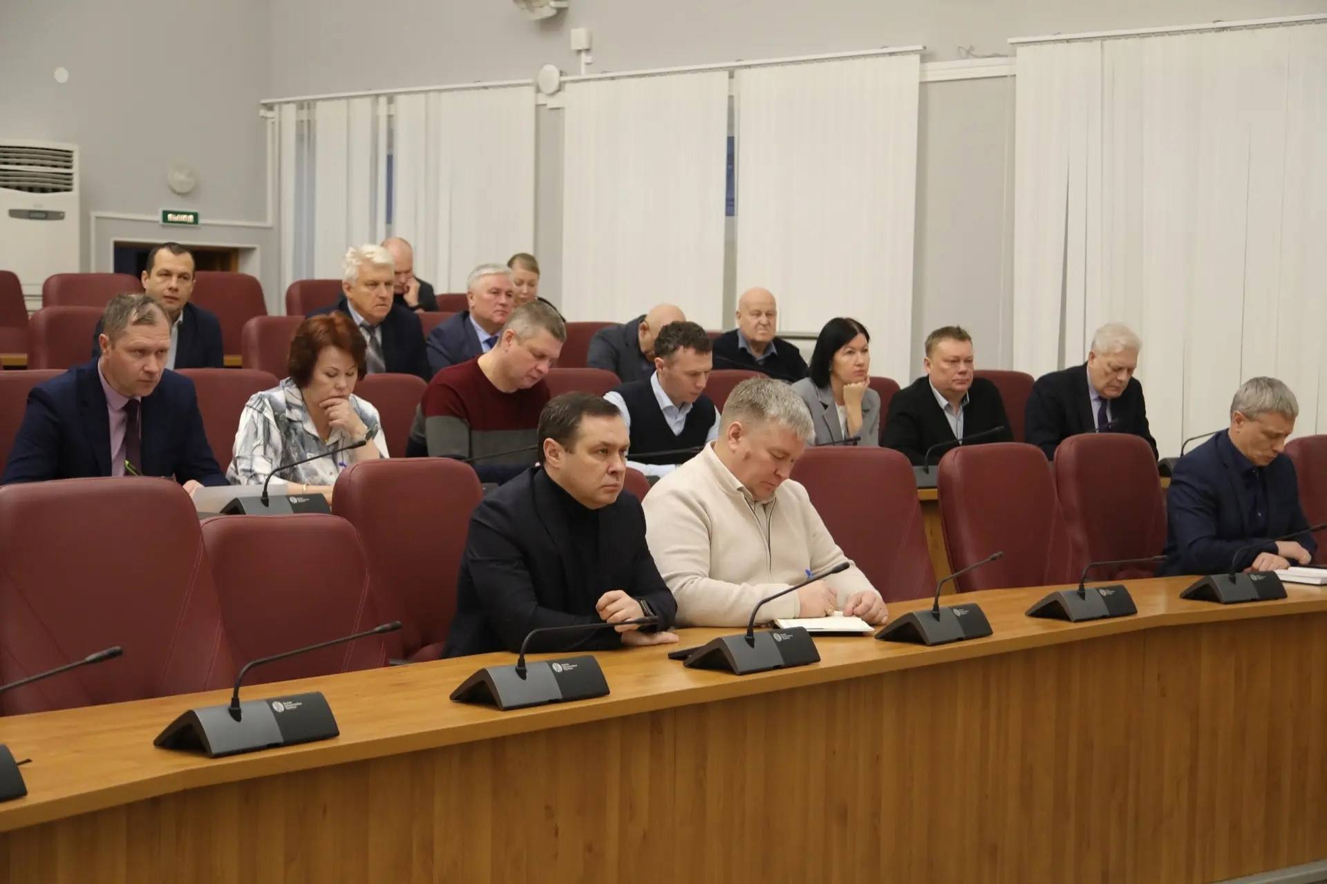 Игорь Арсентьев: На еженедельной планёрке с ресурсоснабжающими организациями, управляющими компаниями и подрядчиками обсудили актуальные на сегодняшний день вопросы Игорь Арсентьев: На еженедельной планёрке с ресурсоснабжающими организациями, управляющими компаниями и подрядчиками обсудили актуальные на сегодняшний день вопросы