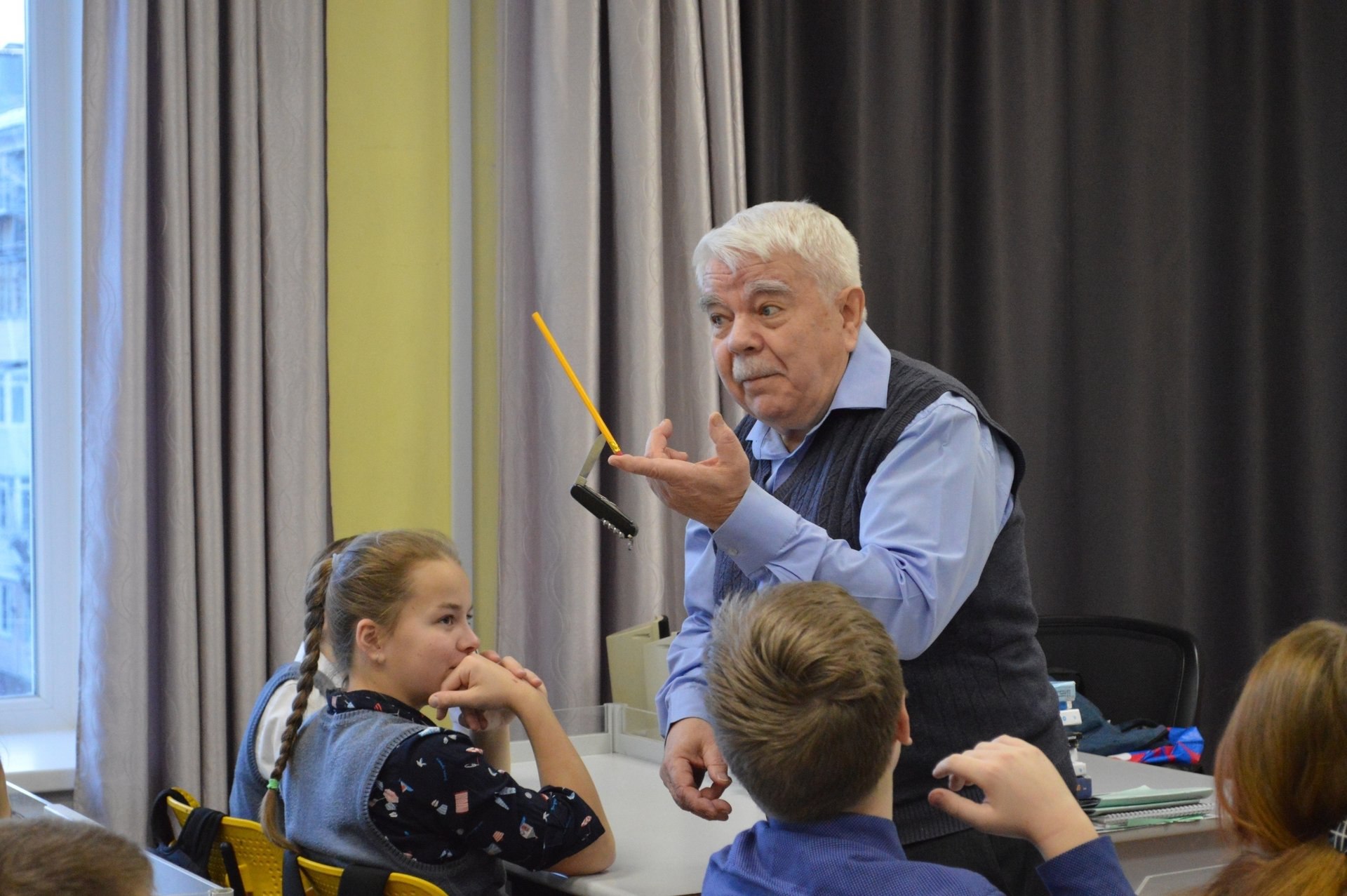 Заслуженному учителю России Борису Шокину исполнилось 80 лет