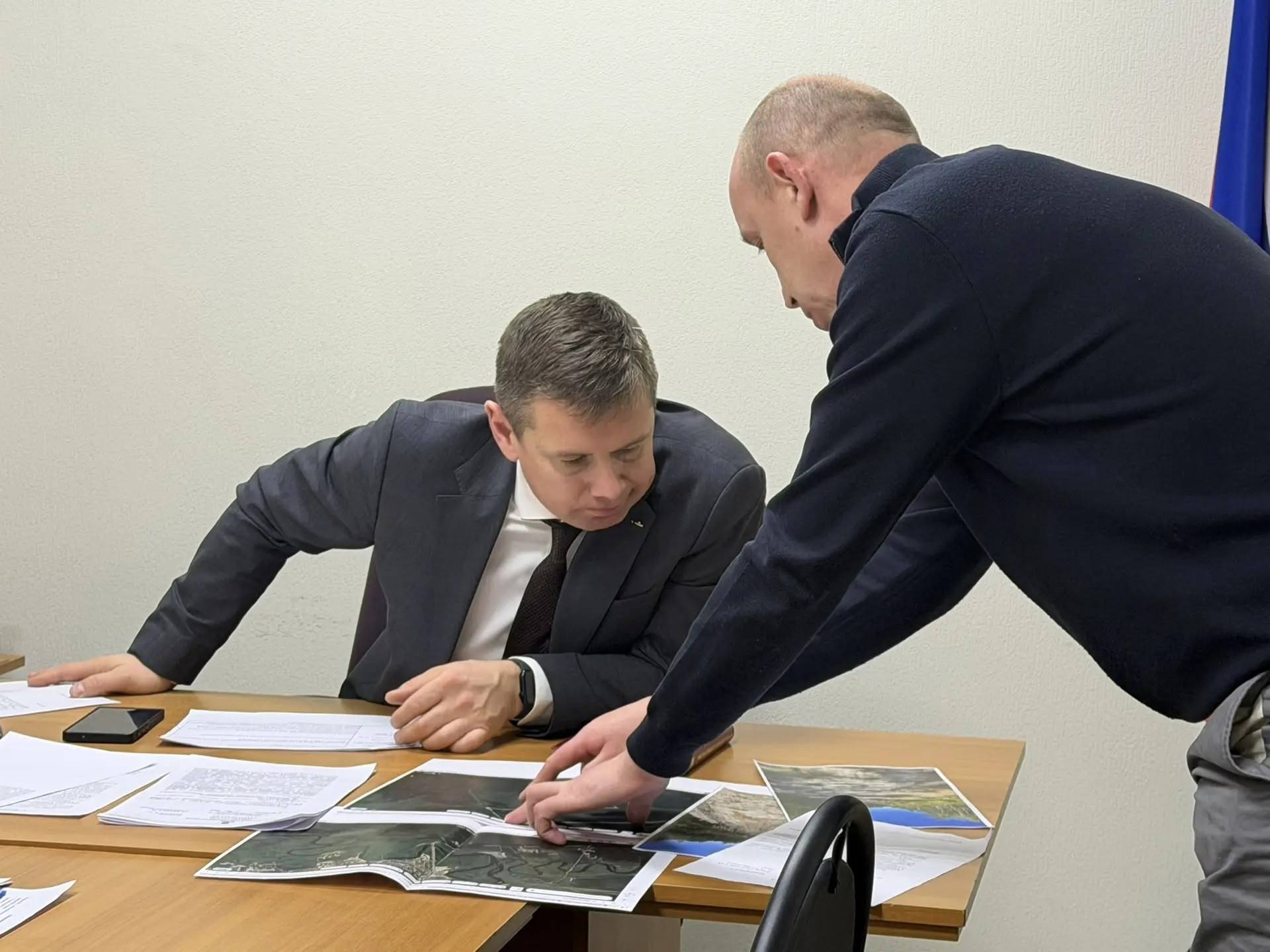 Игорь Арсентьев: Провёл очередной приём жителей по личным воппосам: ответил на вопросы 10 заявителей Игорь Арсентьев: Провёл очередной приём жителей по личным воппосам: ответил на вопросы 10 заявителей