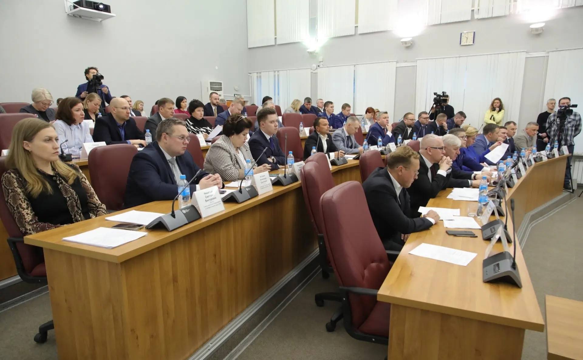 Игорь Арсентьев: Северодвинские депутаты приняли проект городского бюджета на 2026-2028 годы Игорь Арсентьев: Северодвинские депутаты приняли проект городского бюджета на 2026-2028 годы