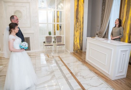 Сегодня свой профессиональный праздник отмечают работники ЗАГСа!