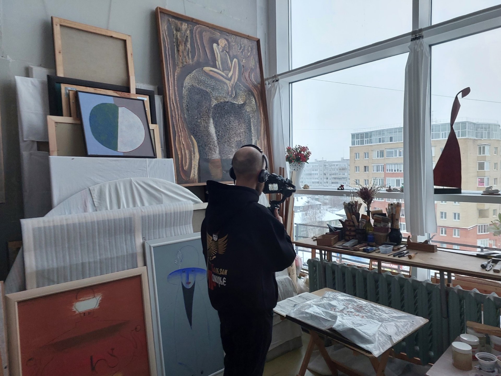 В Архангельске продолжаются съёмки фильма, посвященного 90-летию Архангельского отделения Союза художников В Архангельске продолжаются съёмки фильма, посвященного 90-летию Архангельского отделения Союза художников