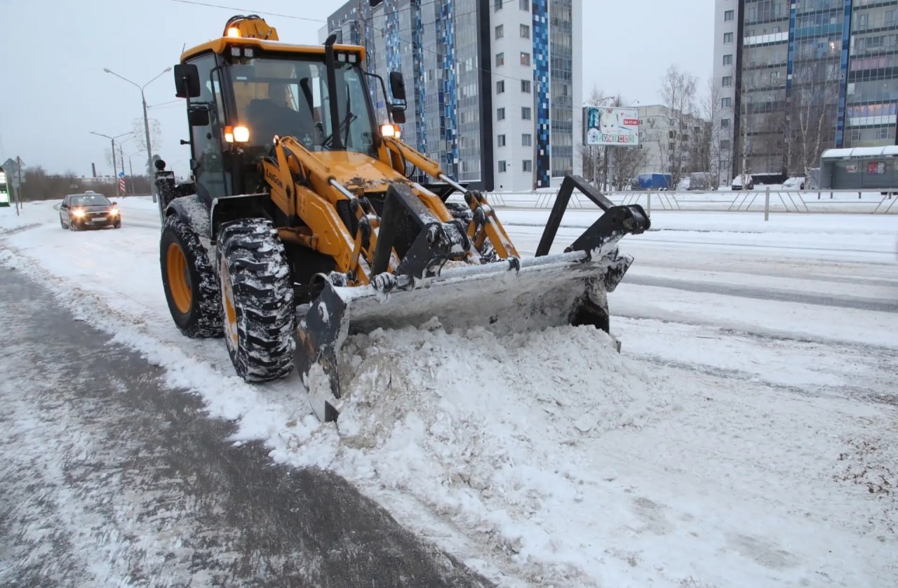 Игорь Арсентьев: На севере погода не только изменчива, но еще и с характером! Несколько дней идет снег и на термометре -2 градуса, в субботу - дождь и +2, а к понедельнику температура опустится до -12 Игорь Арсентьев: На севере погода не только изменчива, но еще и с характером! Несколько дней идет снег и на термометре -2 градуса, в субботу - дождь и +2, а к понедельнику температура опустится до -12