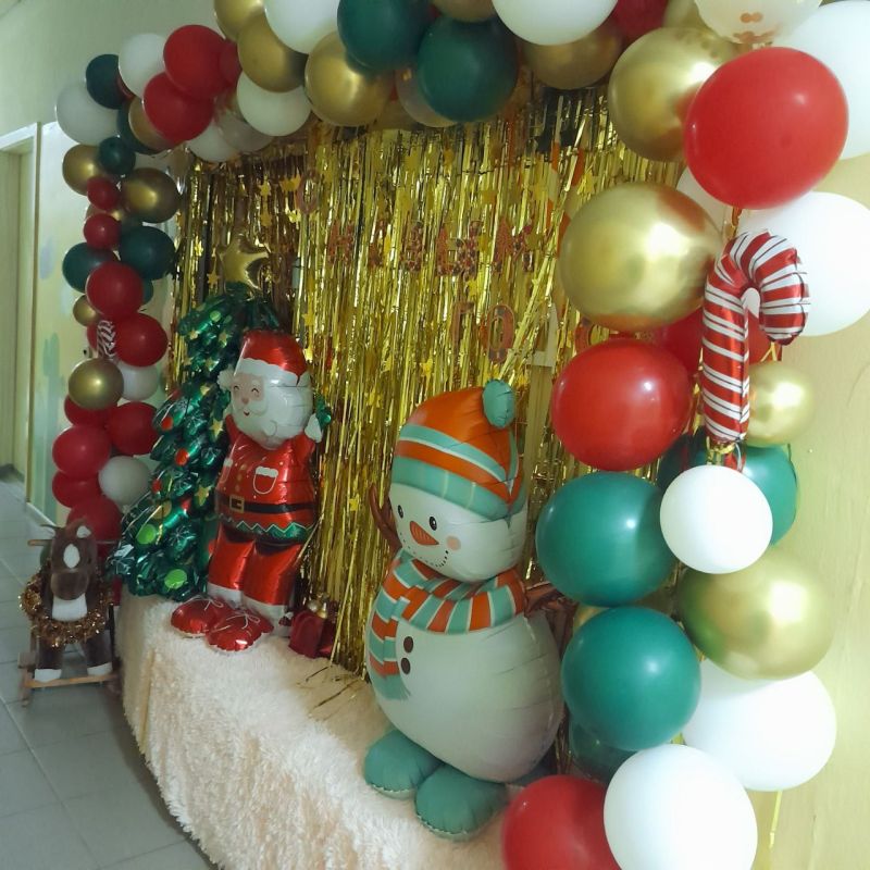 Праздничную атмосферу в детском саду №6 «Оленёнок» создают чудесные новогодние фотозоны