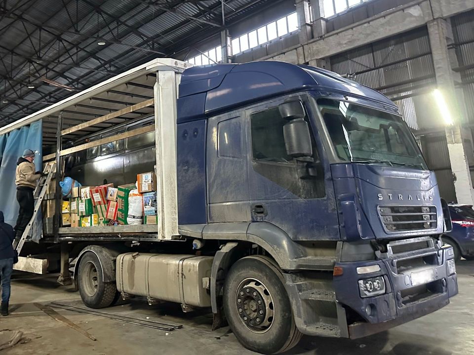 Более 300 кг гуманитарной помощи отправили на передовую: «ЭкоИнтегратор» подвел итоги акции «Новогодняя почта»