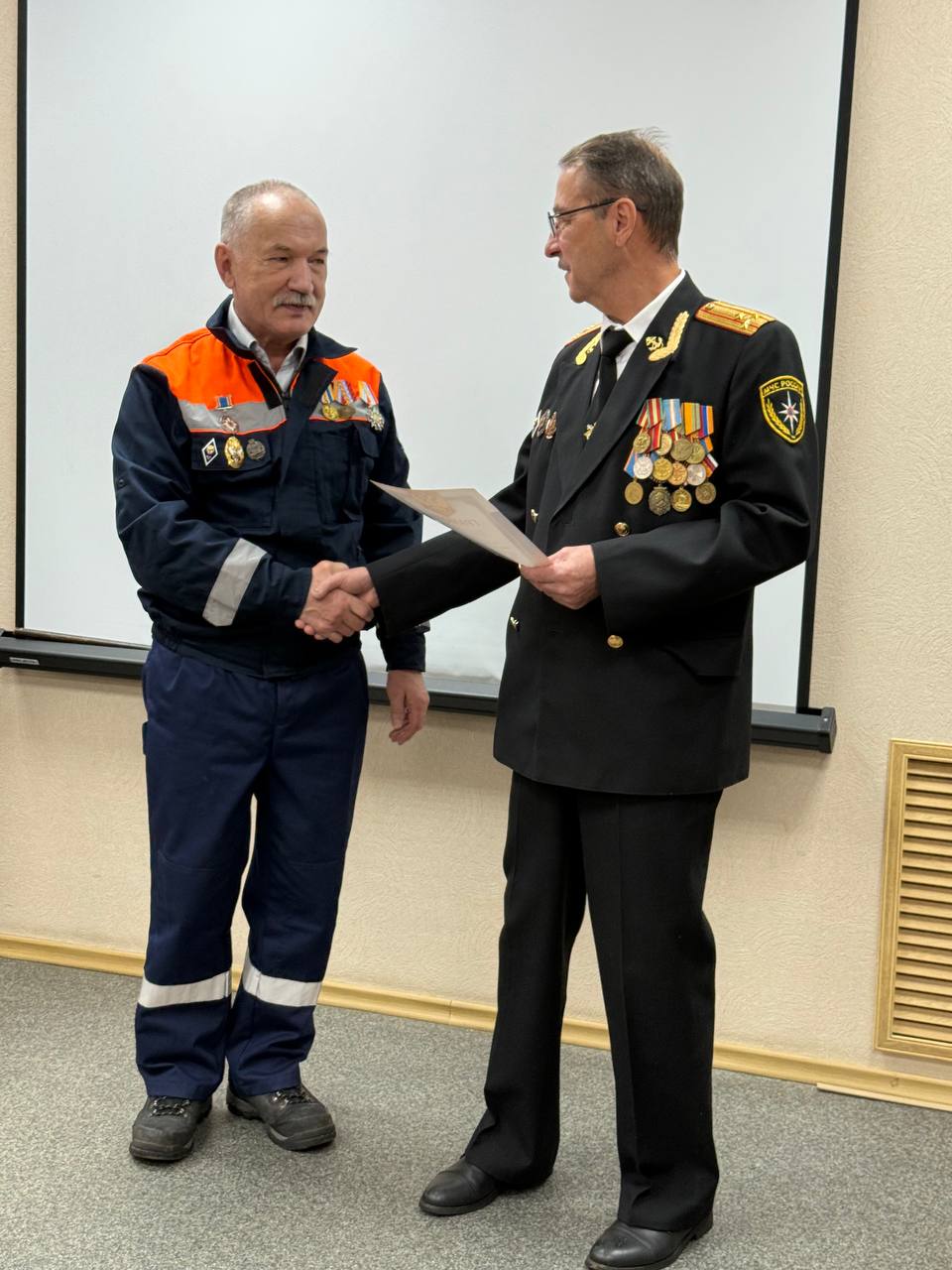 В канун Дня спасателя посетил Городской центр гражданской защиты населения В канун Дня спасателя посетил Городской центр гражданской защиты населения