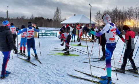 Накануне, в Онеге, дан старт важному спортивному событию — открылись областные соревнования по лыжным гонкам памяти Василия Михайловича Большакова