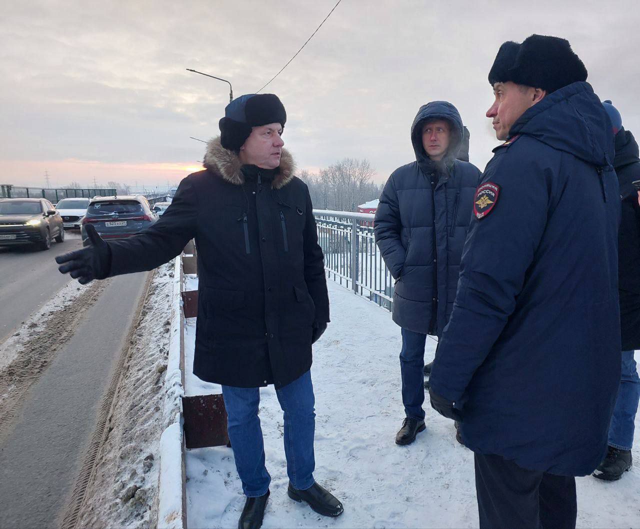 На железнодорожном мосту в Архангельске введут реверсивное движение для ремонта провала на эстакаде На железнодорожном мосту в Архангельске введут реверсивное движение для ремонта провала на эстакаде