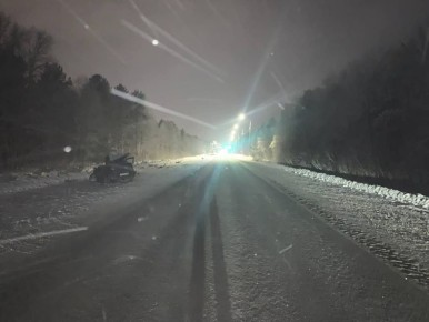 Сотрудники полиции устанавливают обстоятельства ДТП с участием автобуса