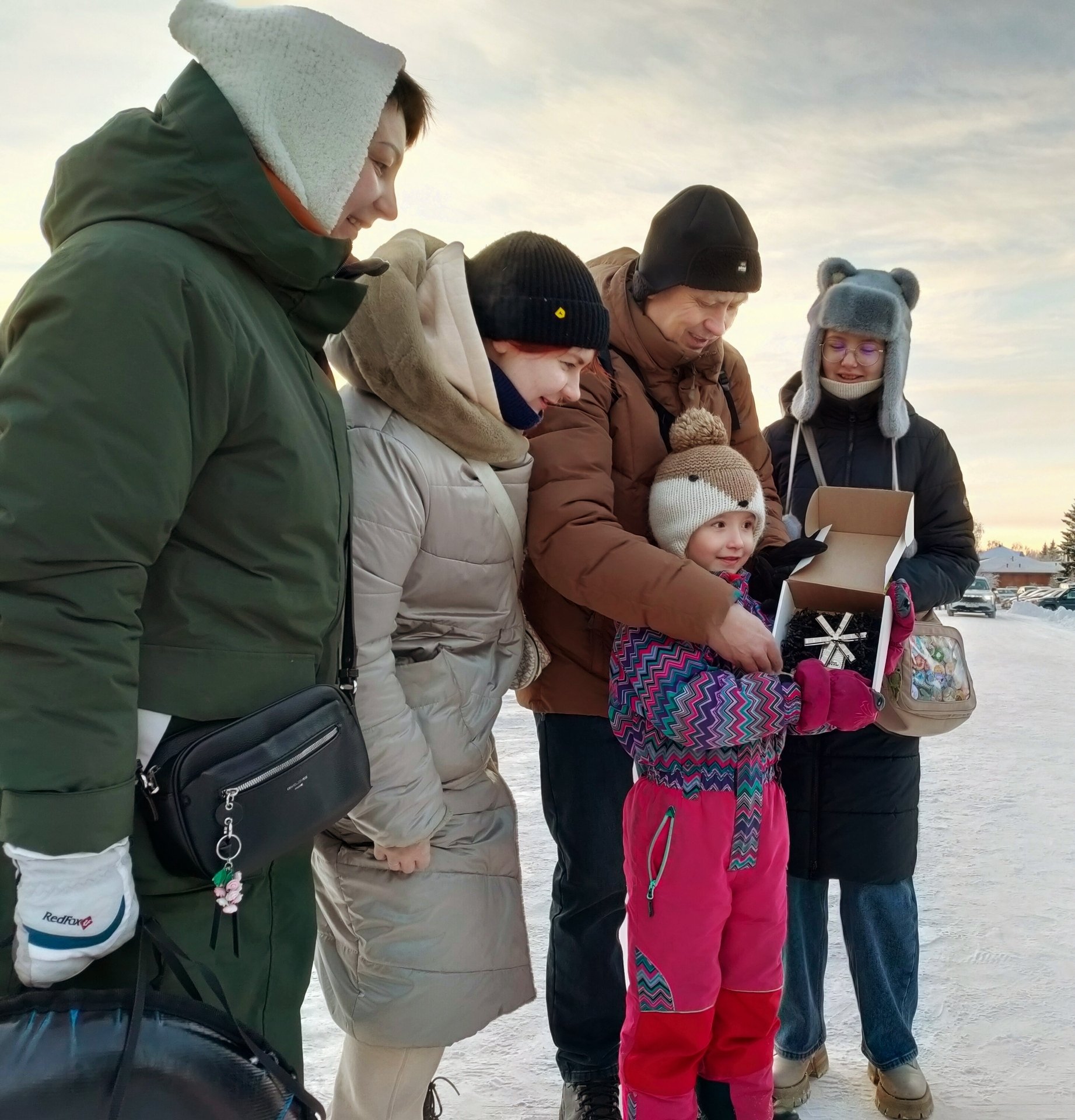 Пятилетняя жительница Санкт-Петербурга стала 7-миллионный посетителем музея-заповедника «Малые Корелы» Пятилетняя жительница Санкт-Петербурга стала 7-миллионный посетителем музея-заповедника «Малые Корелы»