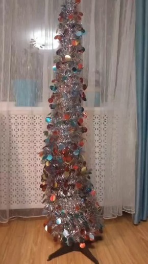 В прошлом году хулиганка Теса получила более 2,5 тысячи ваших лайков (