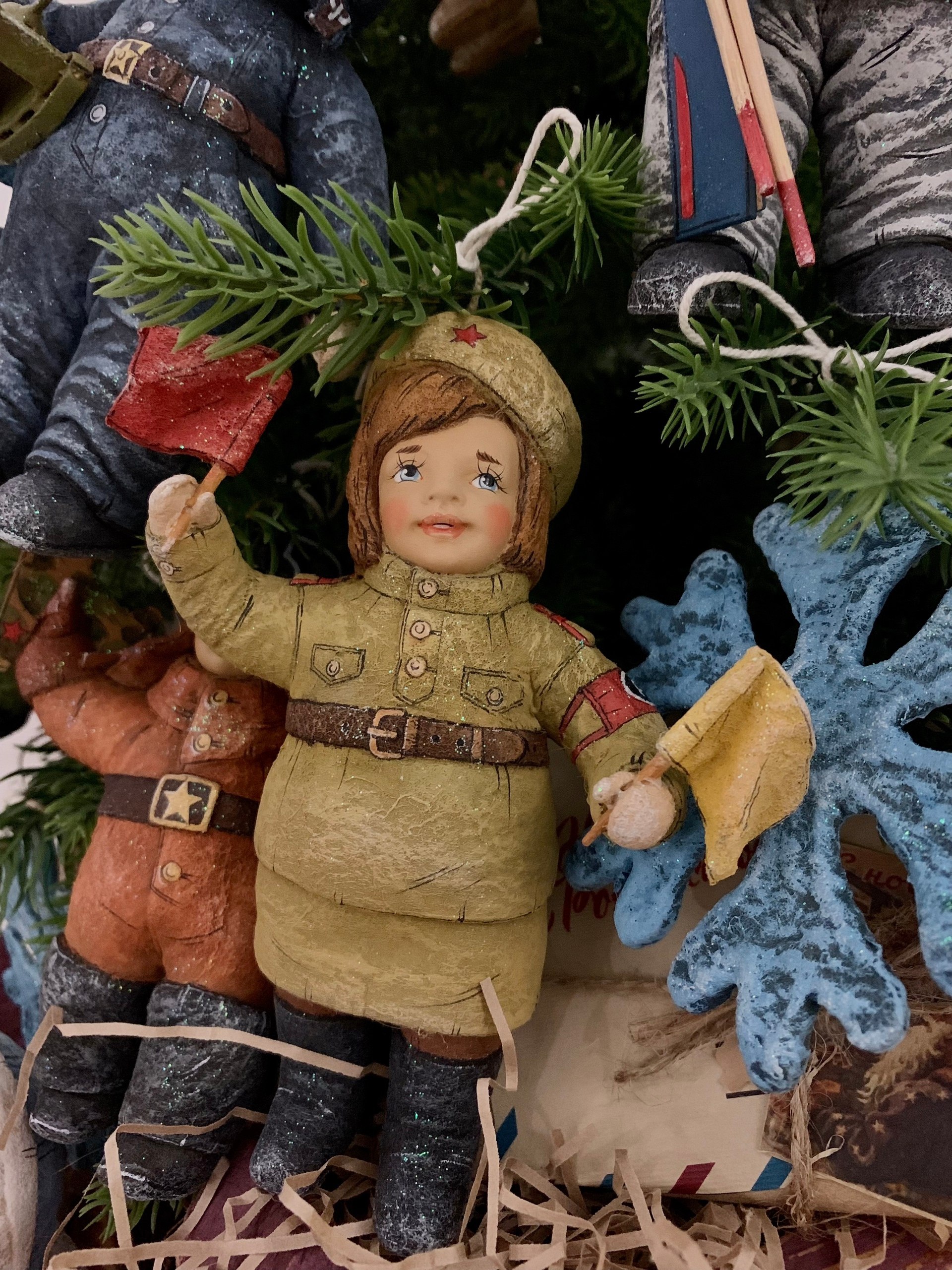 А вы уже побывали на «Вернисаже новогодних елок»? А вы уже побывали на «Вернисаже новогодних елок»?