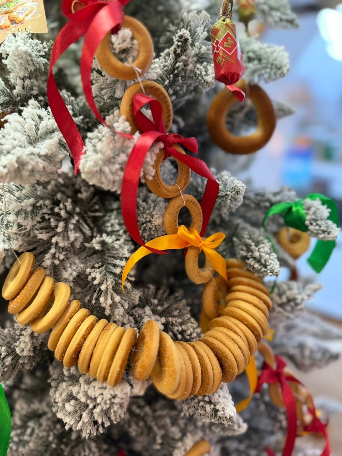 А вы уже побывали на «Вернисаже новогодних елок»? А вы уже побывали на «Вернисаже новогодних елок»?