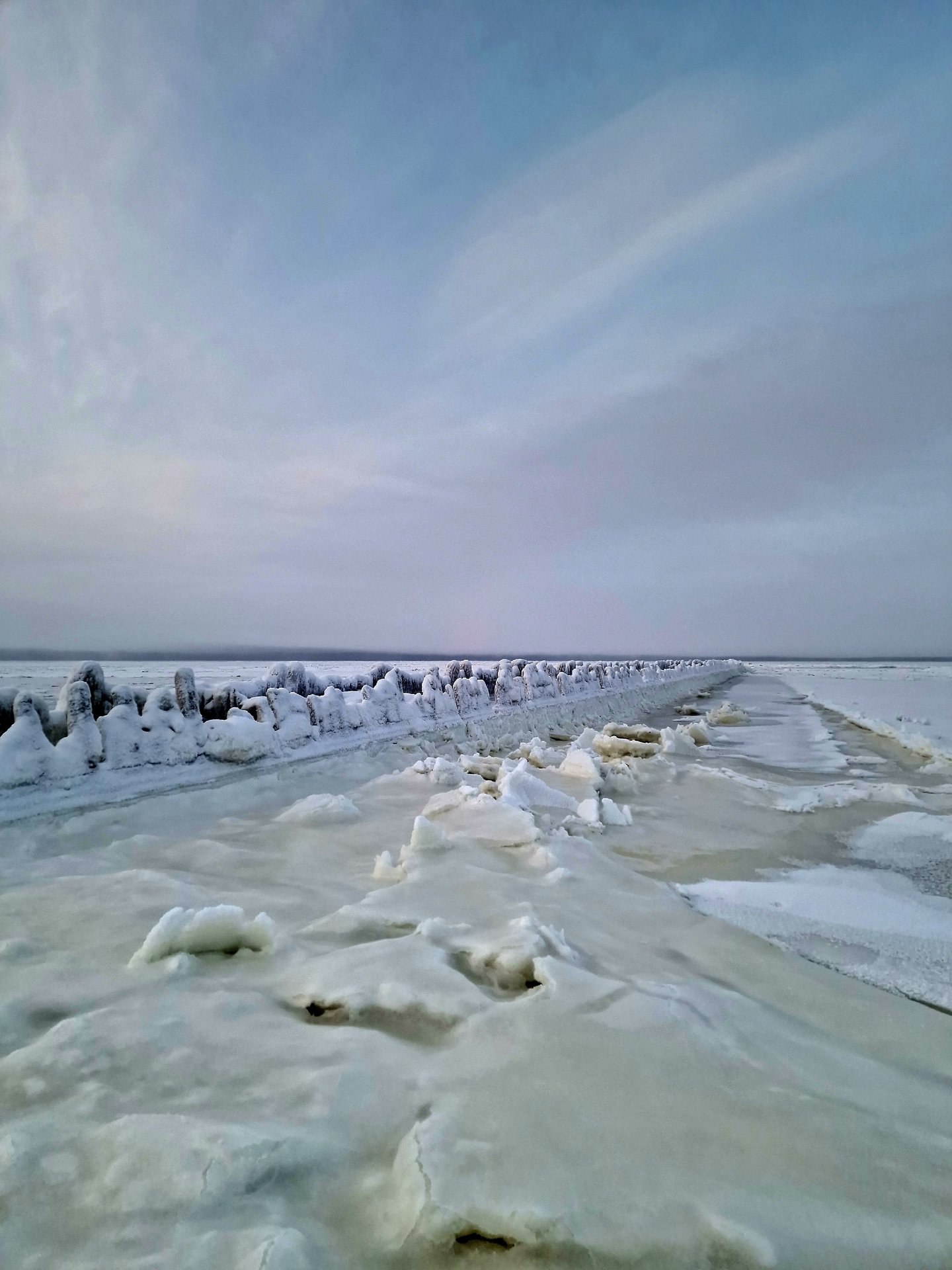 Скованная льдом стихия Белого моря Скованная льдом стихия Белого моря