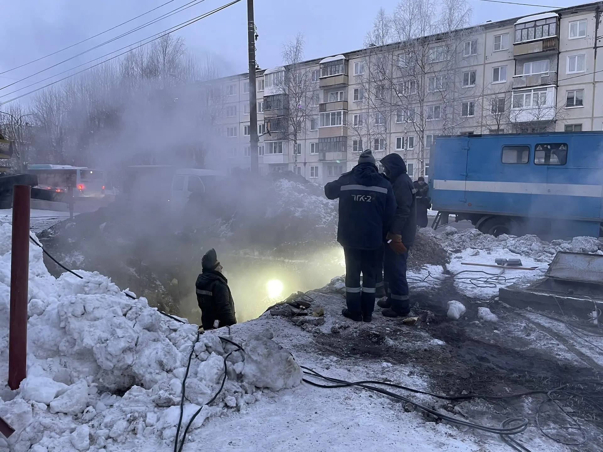 Игорь Арсентьев: Уважаемые северодвинцы! Сегодня, 22 января, в части города временно ухудшилось теплоснабжение из-за аварийных ремонтных работ на сетях, которые проводят СГТС Игорь Арсентьев: Уважаемые северодвинцы! Сегодня, 22 января, в части города временно ухудшилось теплоснабжение из-за аварийных ремонтных работ на сетях, которые проводят СГТС