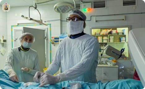 Врачи Архангельской первой горбольницы внедрили в практику новые операции на артериях