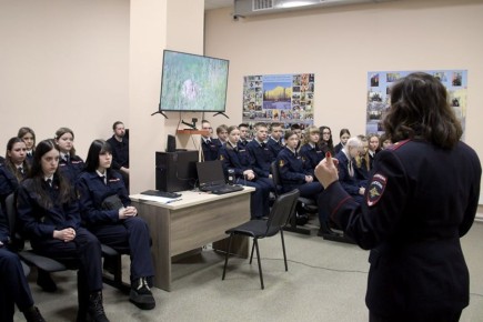 В рамках Всероссийской акции «Студенческий десант» учащиеся 3 курса Архангельского государственного многопрофильного колледжа, обучающиеся по специальности «Правоохранительная деятельность», побывали на экскурсии в...