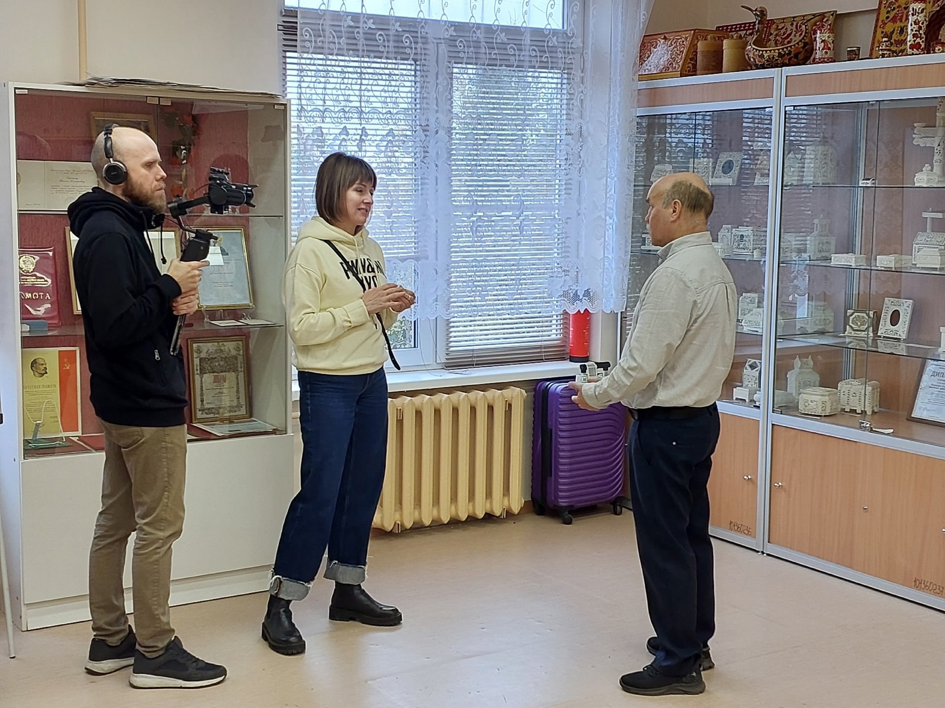 Продолжается работа над фильмом, посвященным Архангельскому союзу художников Продолжается работа над фильмом, посвященным Архангельскому союзу художников