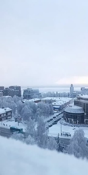 Закружило, заметелило... Смотрите, какую красоту снял наш корреспондент Роман Филковский