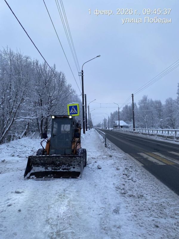 "Мезенское дорожное управление" продолжает выполнять работы по зимнему содержанию дорожно-уличной сети Архангельска