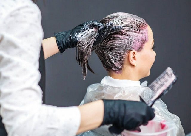 Легкие методы удаления краски для волос с кожи: что нужно знать