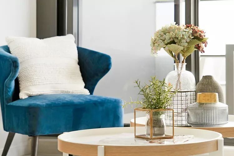 Как оперативно подготовиться к визиту гостей: полезные советы по уборке