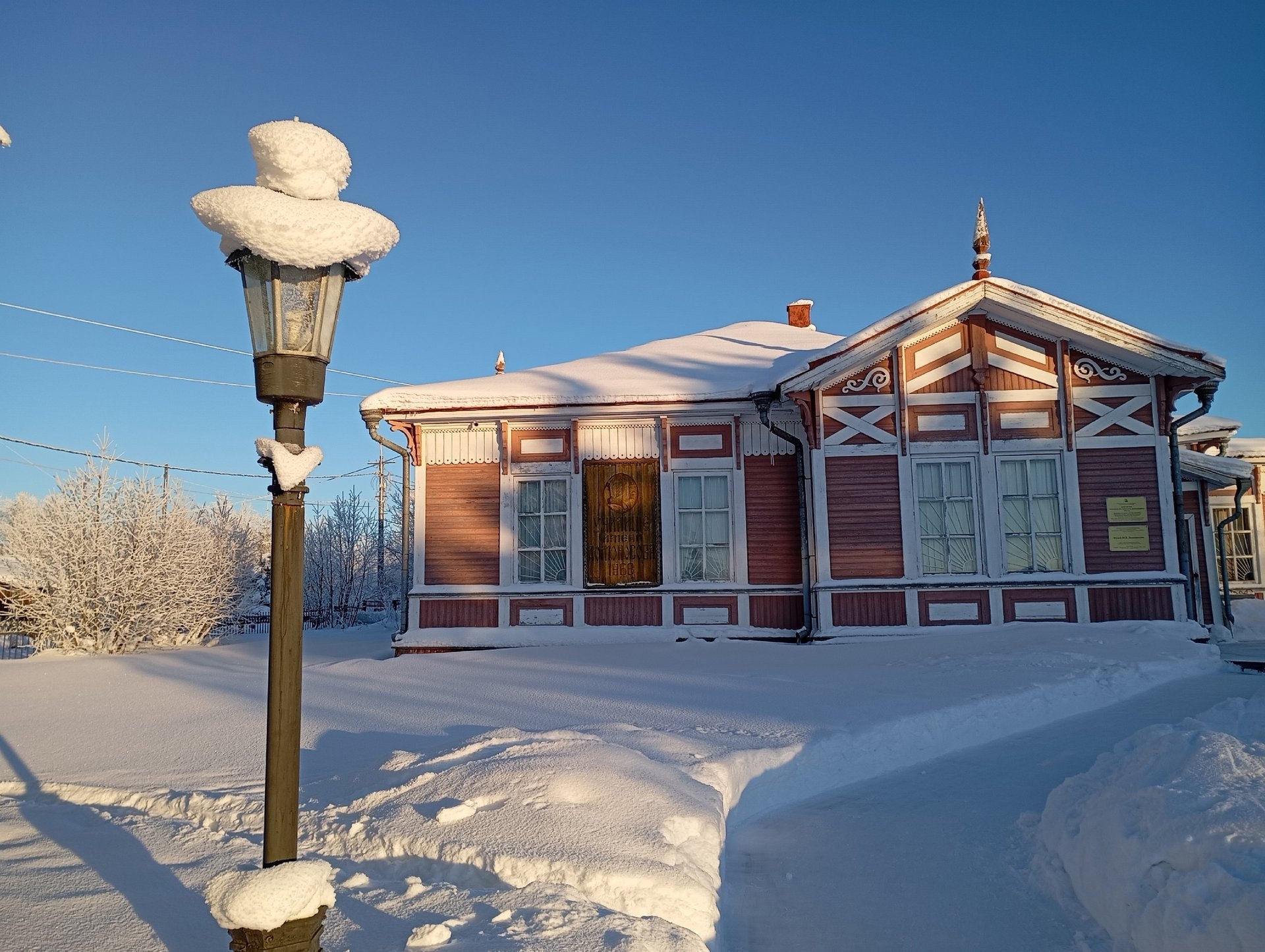 -32° в Ломоносово — даже фонари надели шапки! -32° в Ломоносово — даже фонари надели шапки!